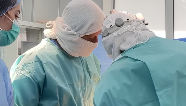 Пластика груди в Киеве: эстетика и безопасность в руках мастера